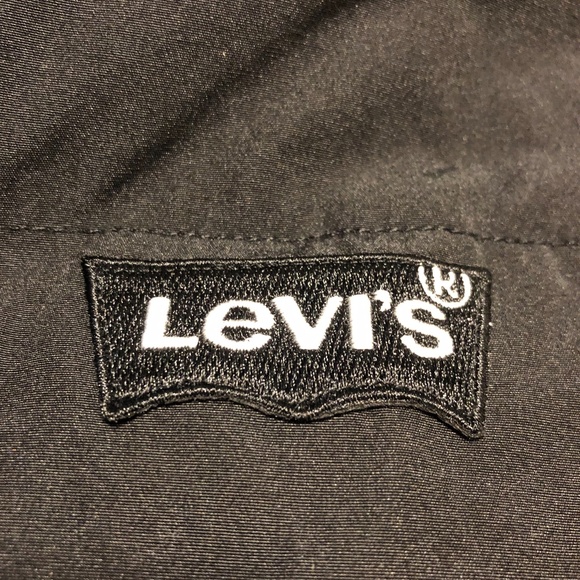 NWOT Levi's Puffer Jacket - Picture 8 of 10